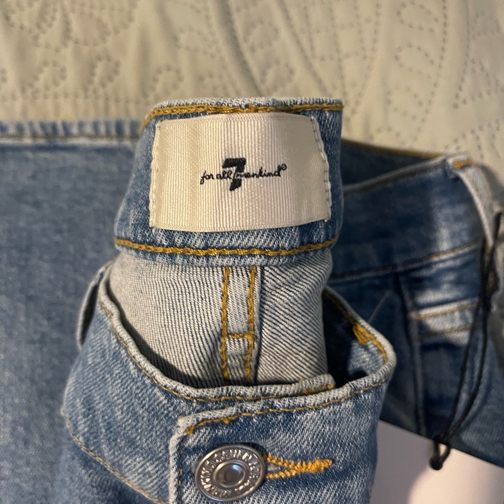 Low Ride Jeans - Picture 4 of 5